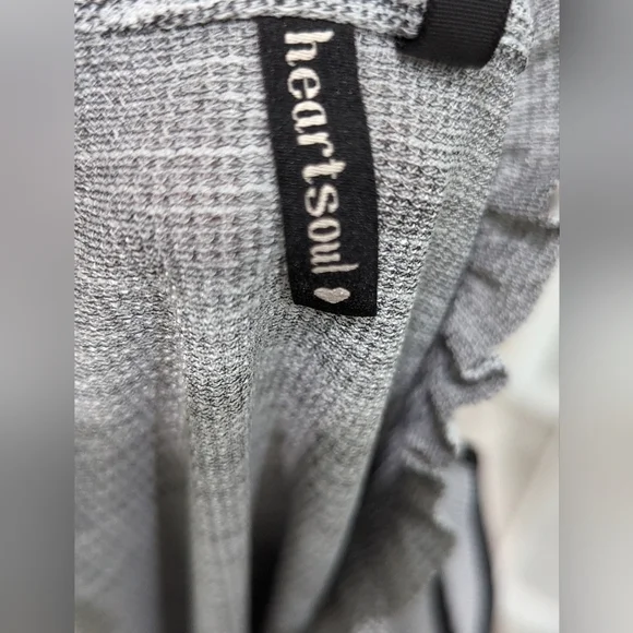 Heart Soul ruffled grey shirt - Picture 7 of 7